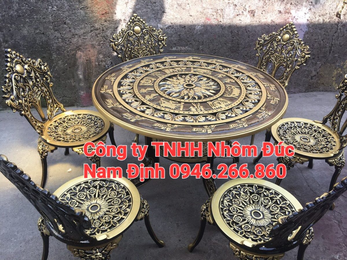 Bàn Ghế Nhôm Đúc Mạ Đồng, Sự Lựa Chọn Cho Không Gian Sống Thanh Lịch
