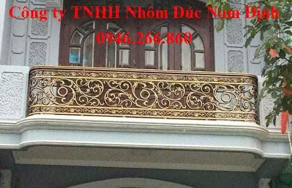 Lan can nhôm đúc: Biểu tượng của sự sang trọng và đẳng cấp