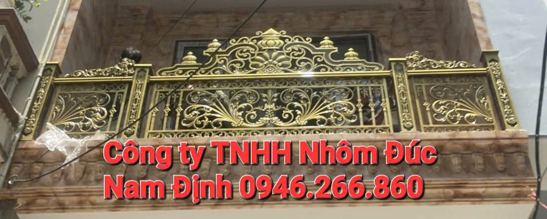 Tạo điểm nhấn cho ngôi nhà với lan can nhôm đúc cao cấp